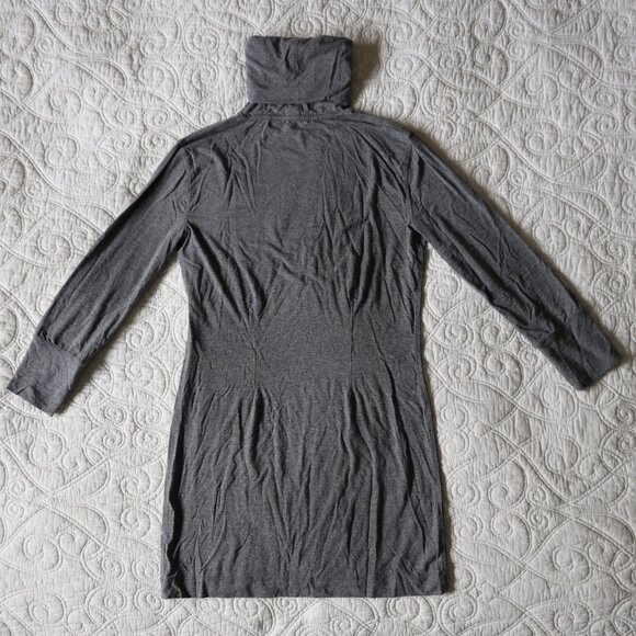 Gray Three Quarter Sleeve Kit + Ace Turtleneck Tunic - Picture 2 of 5